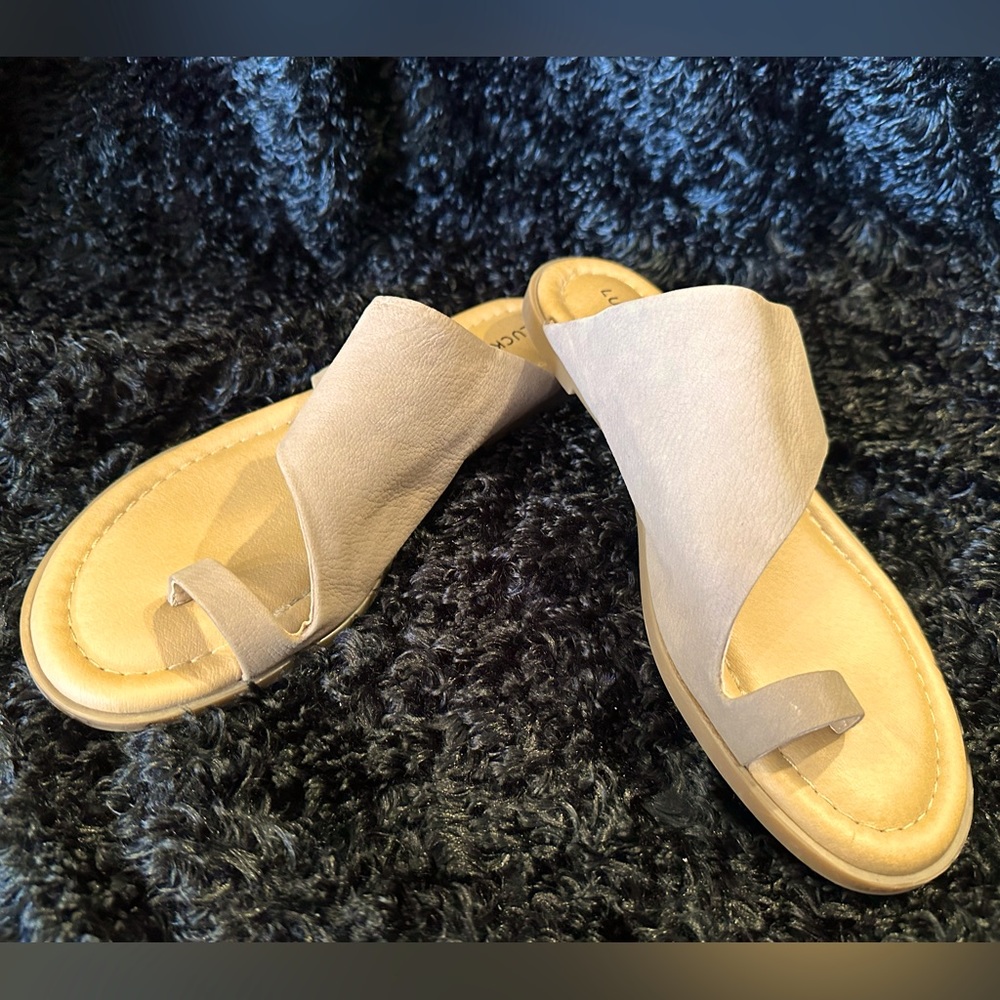Lucky Brand sandals
